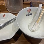 麺屋 金次郎 - 完飲完食٩(>ω<*)و