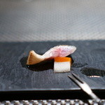 レストラン バカール - 秋刀魚の瞬間燻製