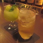 パークモア - いつものハイボールとマスカットのカクテル