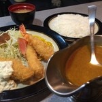 勝鬨亭 - ナマズのフライとエビフライ+印度風カレー（ルーのみ）