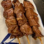 やきとり 志げる - お好み串焼3本(たれ)(カシラ(こめこみ)、タン(舌)、レバ(肝臓))