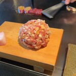 神戸牛ステーキIshida. - 特製ハンバーグ(2800円)。大粒のパン粉