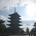 奈良ホテル - ティーラウンジから五重塔も見えます　歩いても近い