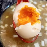 煮干しらーめん 渡辺商店 - 煮玉子