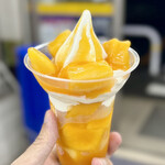 ミニストップ - 料理写真:完熟アップルマンゴーパフェ得盛（マンゴー2倍）