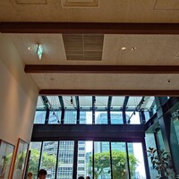 THE UPPER - 