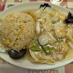 華門 - 海老うま煮付き炒飯850円