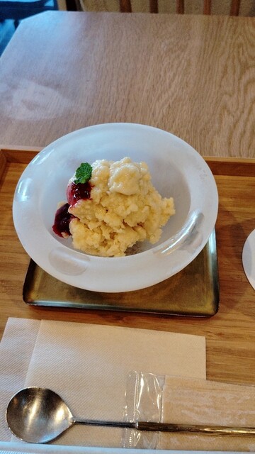 カフェアンドギャラリー 月と星（Cafe and Gallery 月と星） - かみのやま温泉（カフェ）の写真