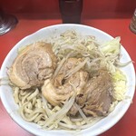 ラーメン二郎 仙台店2 - 豚3枚の中に端豚が再来！