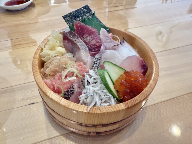 漁師のいえ 紫季(シキ)>