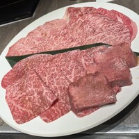 焼肉うしごろ 池袋店 - 