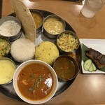 カレーリーブス カフェ＆レストラン - 