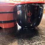 由屋 - つゆ椀とねぎ桶。