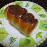Yamano Panya Shappo - １個￥55のサービス品のなかから生クリーム入りのパンをチョイス☆