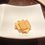 東麻布 逢坂  - 『'14/09/29撮影』鯛茶づけ 1200円 の香の物