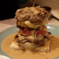 うしごろバンビーナ 渋谷店 - BBB(バンビーナビーフバーガー)