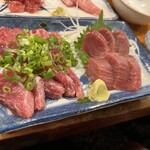 三ぶちゃん - 二点盛り（ホホと脳天）