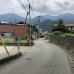 喜楽 - お店までのわき道