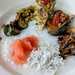 Natural Cafe Iina - 世界の味が食べられる朝粥