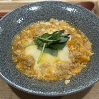 花見川 大富 - そぼろ親子丼に変更