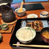 鰻花房 - 