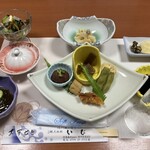 いび - 前菜で既にいろんな種類があります。