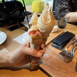 アルトラーチェ - ストロベリーミルフィーユとアフォガード