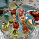 Tiffany Blue Box Café - 