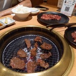 焼肉問屋 牛蔵 - 