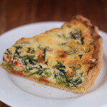 まちのパーラー - ほうれん草とリコッタチーズのキッシュ 550円