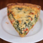 まちのパーラー - ほうれん草とリコッタチーズのキッシュ 550円