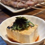 とりきん - お通し、冷奴