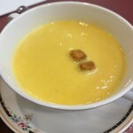 ステーキハウス キッチン飛騨 - コーンスープ
