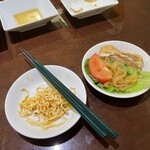 同心居 - 前菜　中国湯葉、キクラゲ、バンバンジー