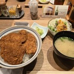 新潟カツ丼 タレカツ 日比谷店 - 