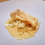 ラ・カマルティーナ - アマダイの鱗焼きと新生姜のリゾット