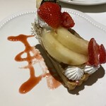 ラ・メゾン アンソレイユターブル - 白桃と紅茶のタルト