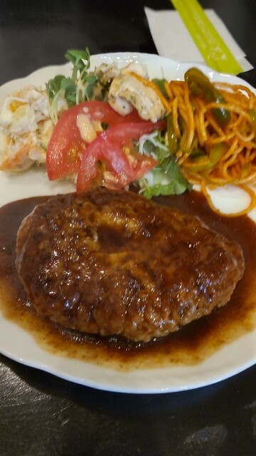 Cafe de Porcelain photo 2