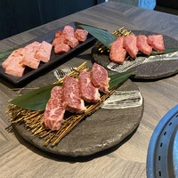 近江うし焼肉 にくTATSU 日本橋室町店 - 