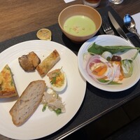 フォルク キッチン オールデイダイニング  - 