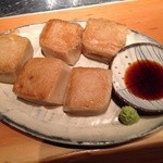Oosaka Kicchin - 毎日、手作りで仕込んでいる焼きゴマ豆腐です。