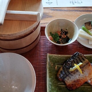 ごはんや 分福_1