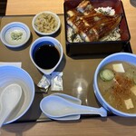 やよい軒 - 料理写真:タレが別なのも良い！