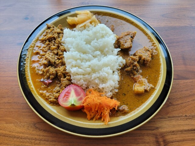 CURRY ㊹ （カレー シシマル） - 酒田/カレー | 食べログ