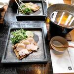 肉和食 月火水木金土日 - 活〆鱧と北海帆立の香味しゃぶ