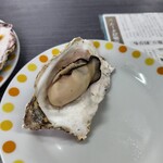 漁師直営牡蠣小屋 with 小さな釣り堀 - 焼き牡蠣