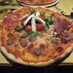 Ciccia Bomba - チッチャボンバ（シェフの気まぐれピザ）