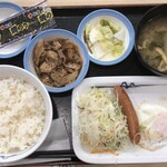 松屋 新所沢東口店 - ソーセージエッグ定食