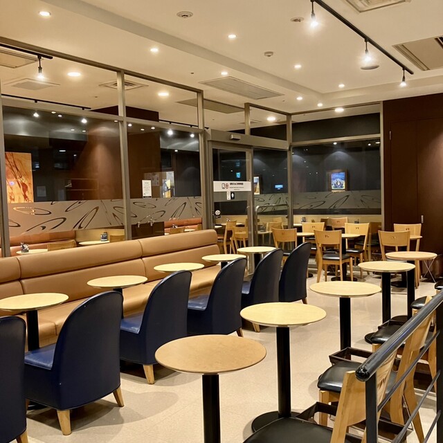 NEW YORKER'S Cafe Shinjuku Esutekku Biru Ten photo 4