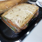 ERIC KAYSER - 2014.01 自分が食べたのはサーモンのサンドイッチ